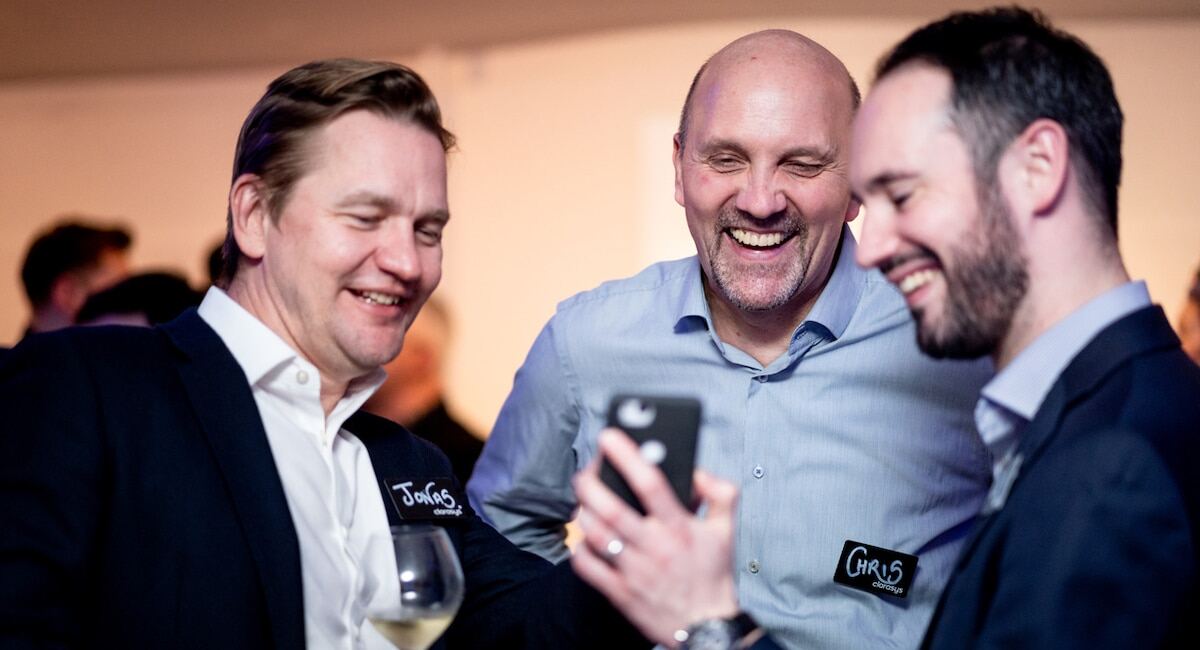 Why is it important to align EX and CX strategy to your company vision ...